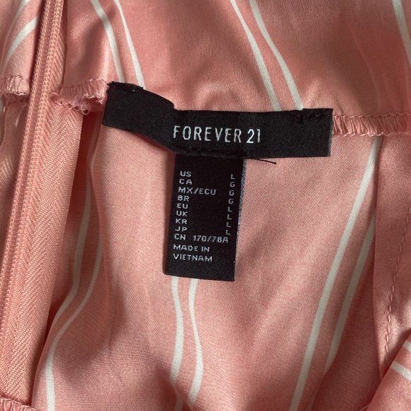 Forever 21 Pencil skirt - Picture 2 of 3